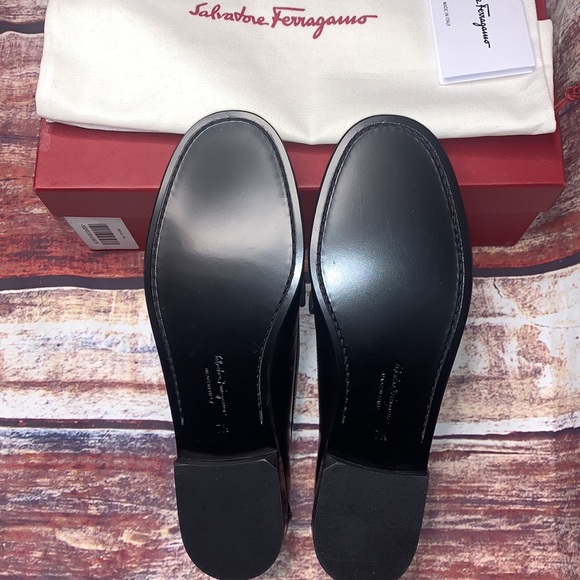 SALVATORE FERRAGAMO Rolo Gancini Loafers - Picture 6 of 6